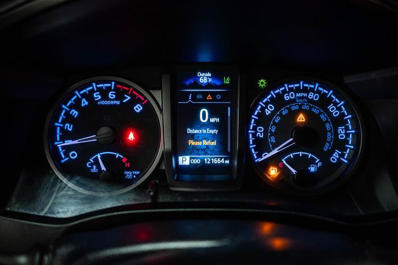 Used 2021 Toyota Tacoma TRD Sport w/ Technology Package AWD/4WD image 16