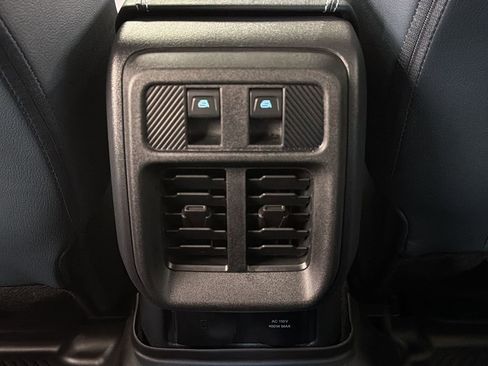 Used 2025 Ford Bronco Heritage Edition image 35