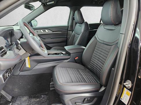 New 2026 Ford Explorer ST-Line RWD image 4