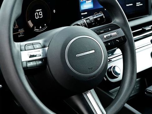 Certified 2025 Hyundai Tucson SEL image 22