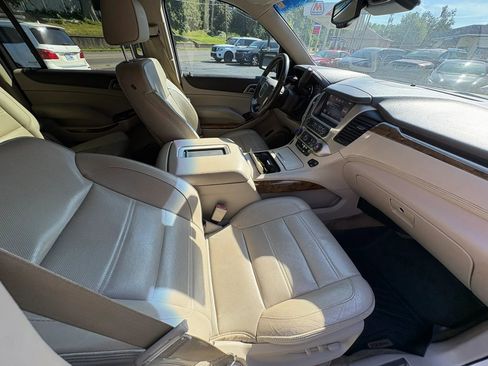 Used 2015 GMC Yukon XL Denali w/ Touring Package AWD/4WD image 23