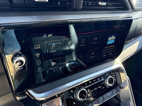 Certified 2024 GMC Sierra 2500 Denali w/ Denali Reserve Package image 12