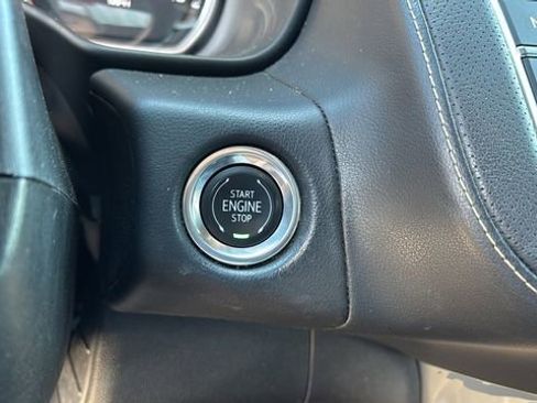 Used 2021 Chevrolet Tahoe Premier w/ Premium Package image 25