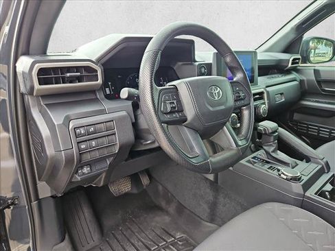 Used 2025 Toyota Tacoma SR AWD/4WD image 9