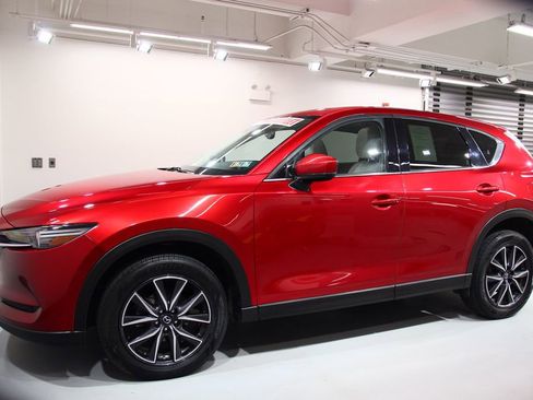 Used 2017 MAZDA CX-5 Grand Touring image 3