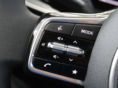 New 2026 Kia Sorento LX FWD image 24