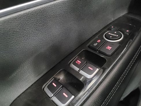 Used 2018 Kia Sorento LX image 27