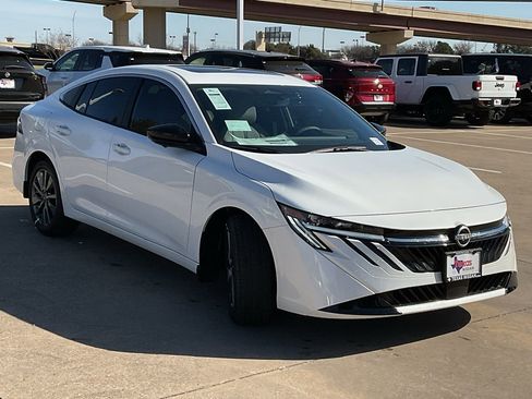 New 2026 Nissan Sentra SL w/ Floor Mat Package FWD image 4