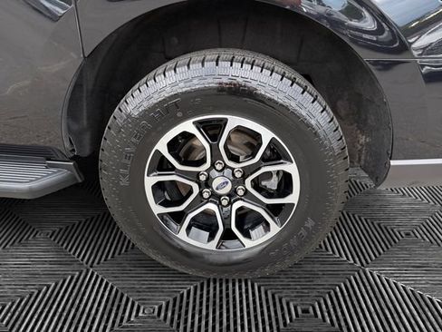 Used 2024 Ford Expedition Max XLT AWD/4WD image 14