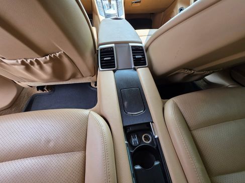 Used 2011 Porsche Panamera 4S AWD/4WD image 27