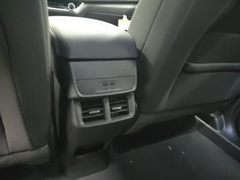 New 2026 Chevrolet Equinox LT w/ Safety and Technology Package FWD image 23