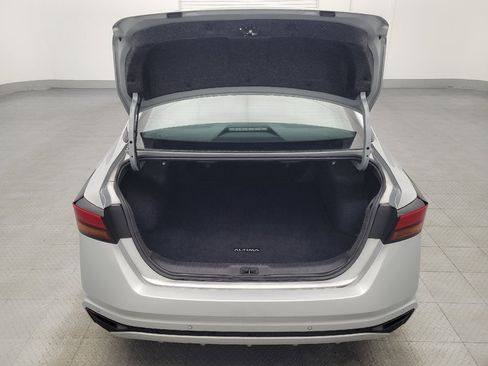 Used 2024 Nissan Altima 2.5 SV image 29