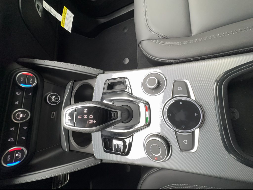 New 2026 Alfa Romeo Stelvio Sprint AWD/4WD image 50