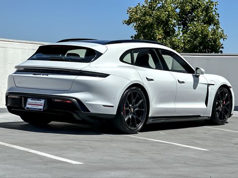 Certified 2024 Porsche Taycan GTS AWD/4WD image 9