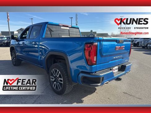 Used 2023 GMC Sierra 1500 AT4 w/ AT4 Premium Package image 9