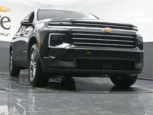 New 2026 Chevrolet Traverse LT w/ Driver Confidence Package image 3