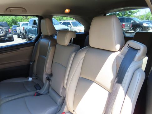 Used 2018 Honda Odyssey EX-L image 31