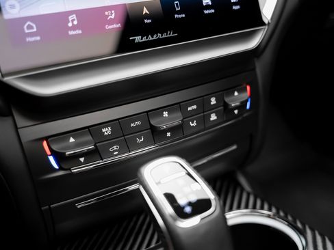 Used 2021 Maserati Ghibli Trofeo image 55