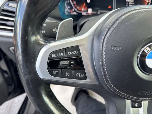 Used 2022 BMW X6 xDrive40i w/ M Sport Package image 16