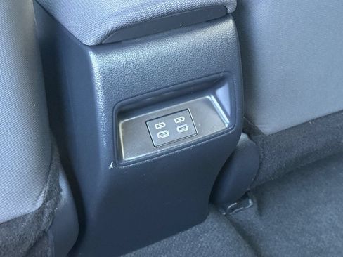 Used 2024 Toyota Corolla LE FWD image 41