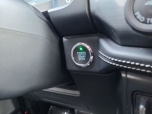 Used 2023 Ford F150 Lightning Platinum AWD/4WD image 30