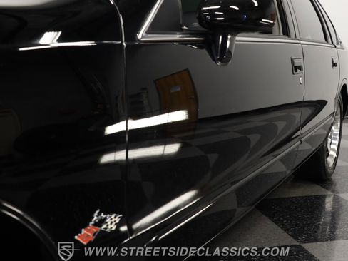 Used 1994 Chevrolet Impala SS RWD image 22