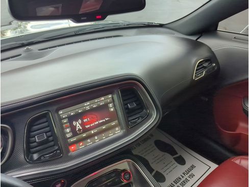 Used 2022 Dodge Challenger SRT Hellcat w/ Plus Package image 18