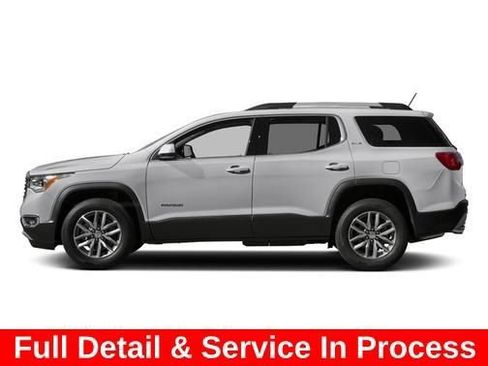 Used 2017 GMC Acadia SLE AWD/4WD image 4
