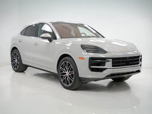 New 2026 Porsche Cayenne Coupe image 8