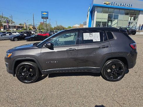 Used 2019 Jeep Compass Latitude AWD/4WD image 6
