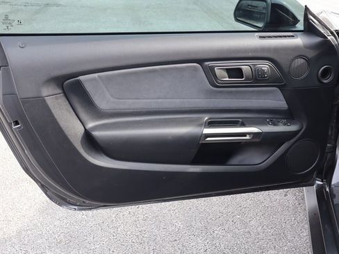 Used 2020 Ford Mustang Shelby GT350 w/ Technology Package image 22