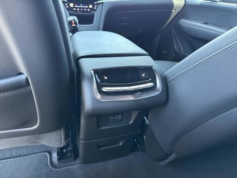 Certified 2024 Cadillac XT6 Sport w/ Technology Package image 17