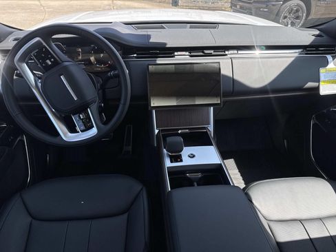 New 2026 Land Rover Range Rover SE AWD/4WD image 9