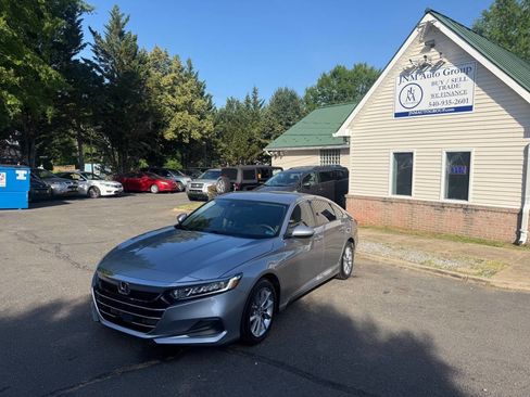 Used 2021 Honda Accord LX image 3