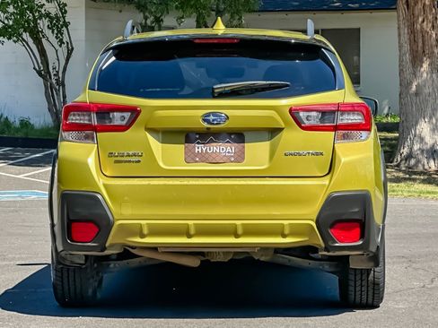 Used 2021 Subaru Crosstrek 2.0i Premium w/ Moonroof Package AWD/4WD image 5