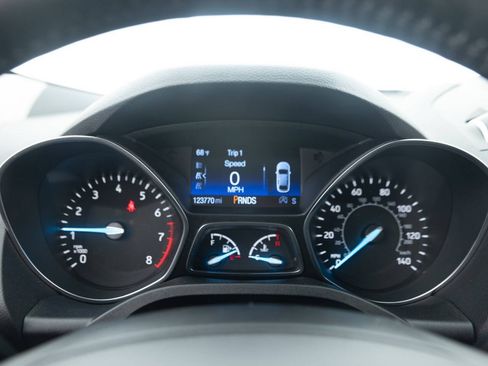 Used 2017 Ford Escape Titanium FWD image 32