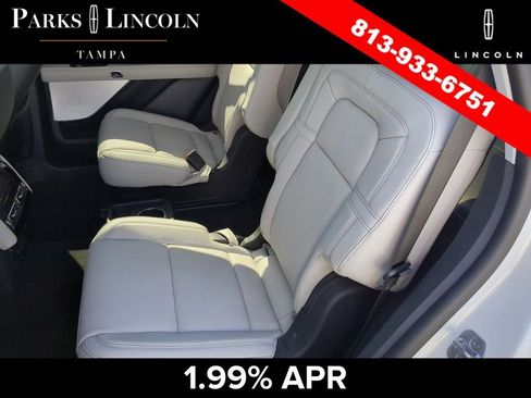 Certified 2026 Lincoln Aviator Reserve w/ Luxury Package RWD image 15