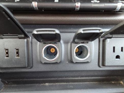 Used 2018 Chevrolet Silverado 1500 LTZ w/ Texas Edition image 34