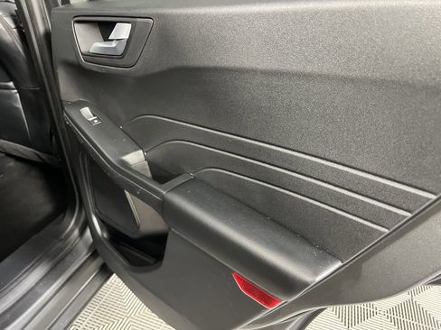 Used 2024 Ford Escape ST-Line image 32