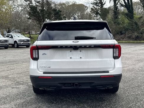 New 2026 Ford Explorer Active RWD image 6