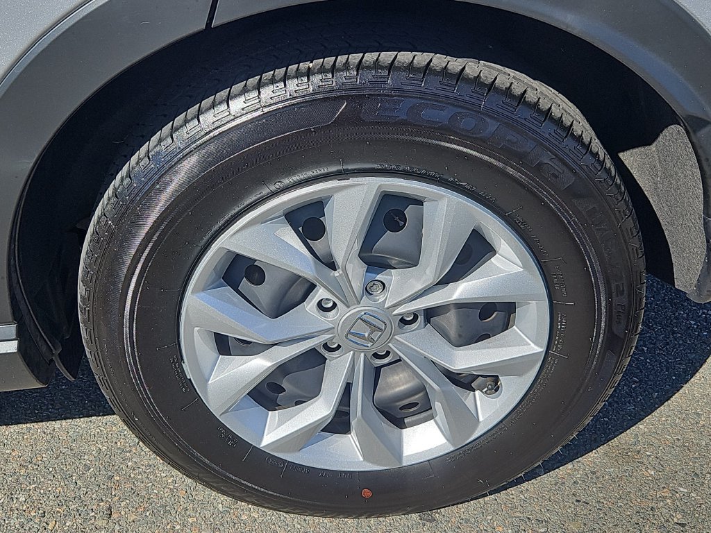 Used 2025 Honda CR-V LX image 6