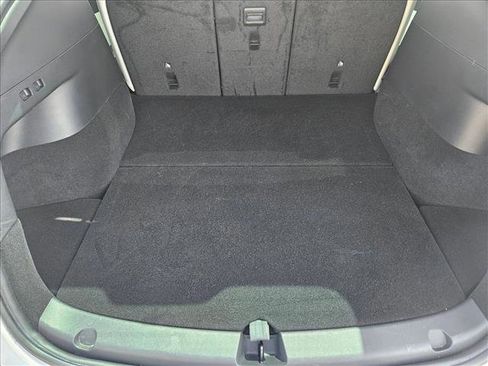 Used 2022 Tesla Model Y Long Range AWD/4WD image 6