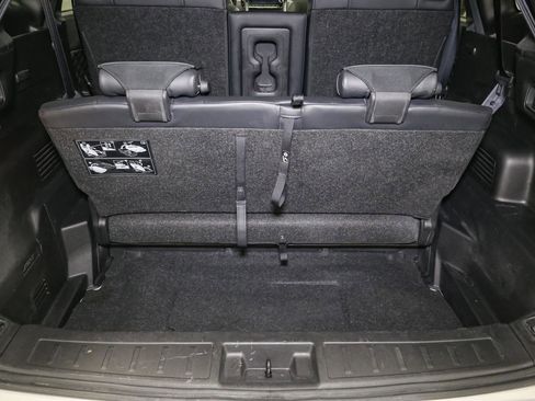 Used 2024 Mitsubishi Outlander 4WD Plug-In Hybrid image 13