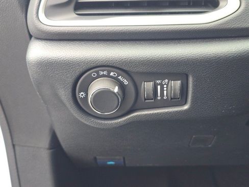 New 2026 Chrysler Voyager LX FWD image 26