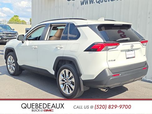 Used 2021 Toyota RAV4 XLE Premium FWD image 5