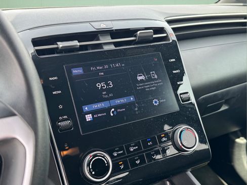 Certified 2022 Hyundai Santa Cruz SEL image 23