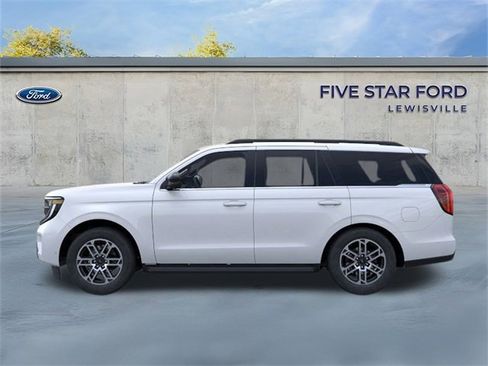 New 2025 Ford Expedition Active image 5