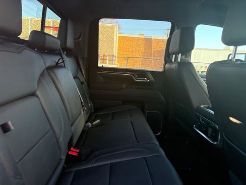 Used 2025 Chevrolet Silverado 3500 LTZ w/ LTZ Premium Package image 16