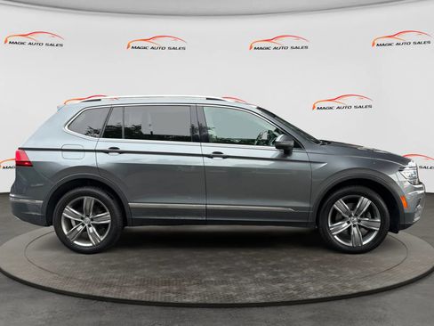 Used 2019 Volkswagen Tiguan SEL Premium w/ 3rd Row Seat Package AWD/4WD image 6