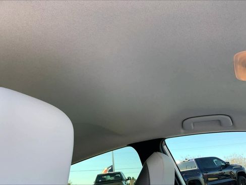 Used 2020 Toyota Prius Prime Limited image 13